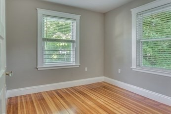 26 Boylston Rd, Newton Highlands