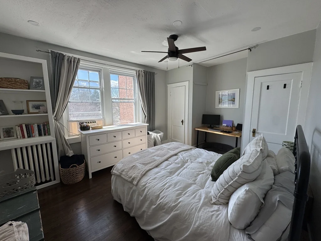 339 S Huntington Ave, Jamaica Plain
