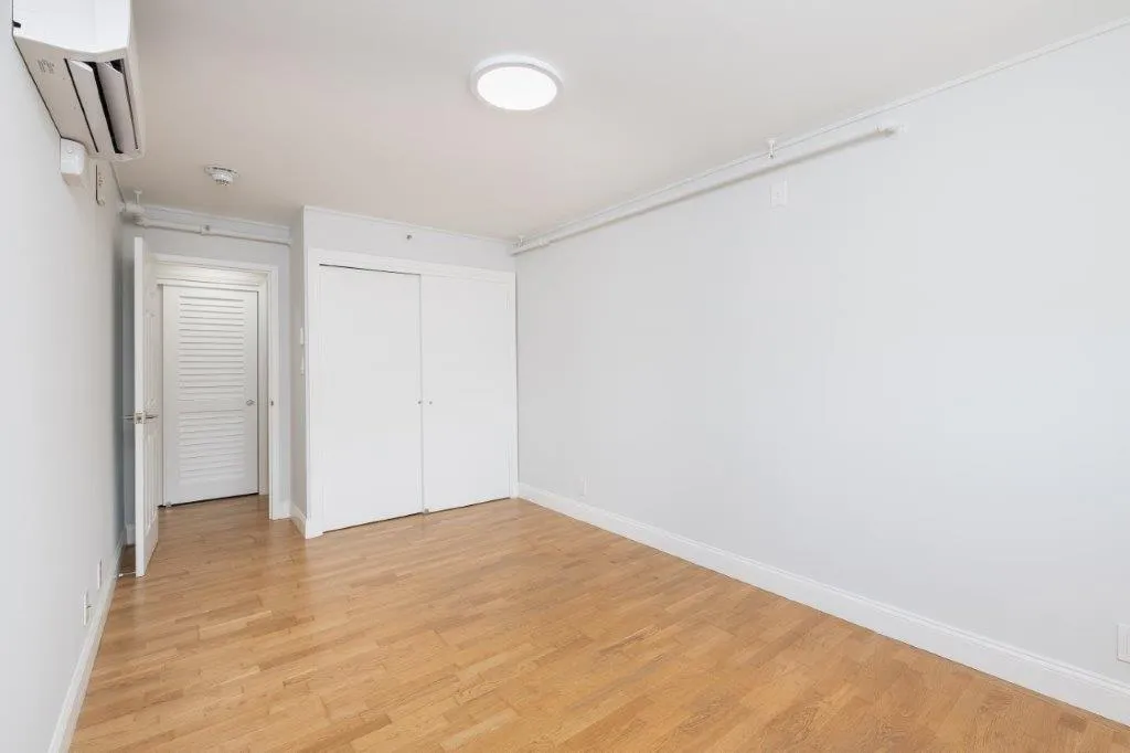 1410 Columbia Rd, South Boston