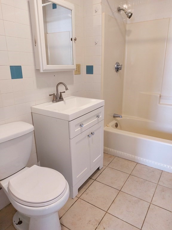 51 Bowdoin St, Dorchester