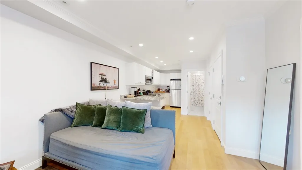 296 Beacon St, Back Bay