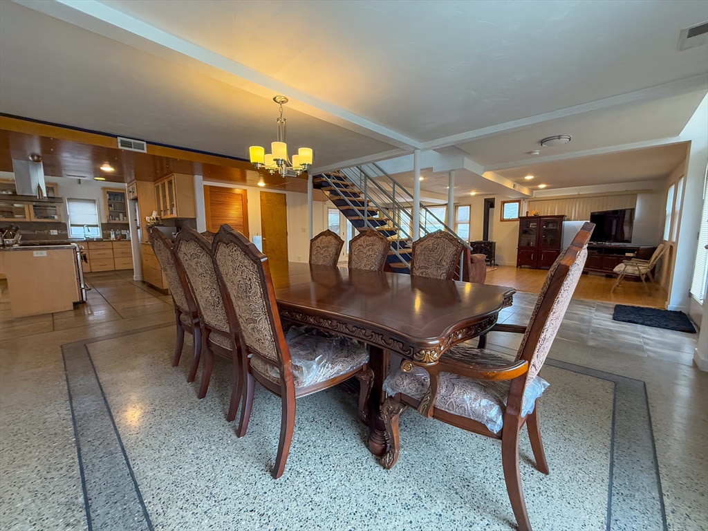 5 Avondale Ave, Billerica