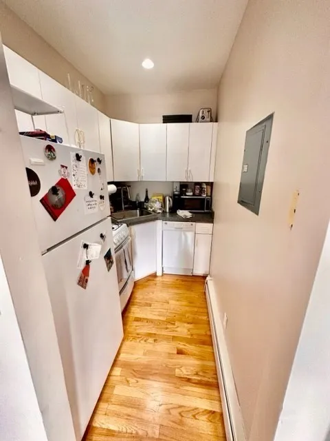 2 Thacher St, North End