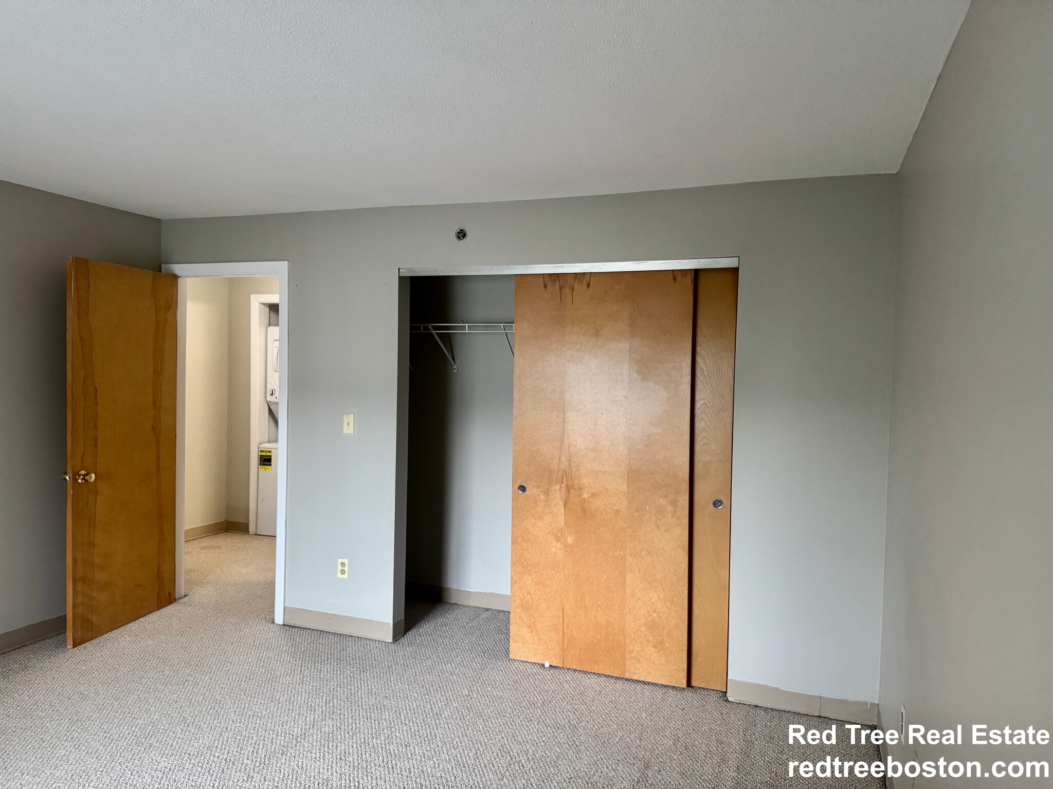 146 North Beacon St, Brighton