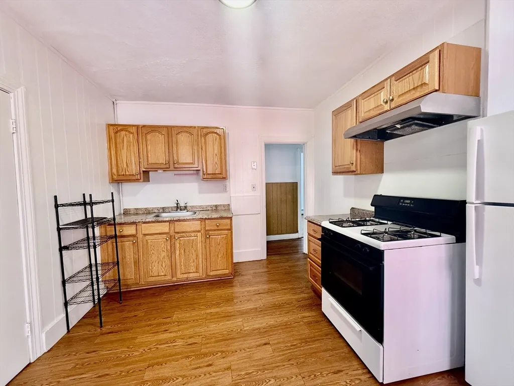 35 Calvin St, Ward Two