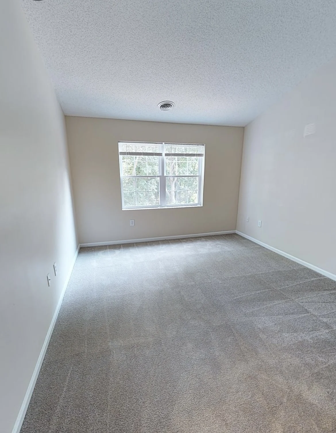 1 Arboretum Way, Burlington