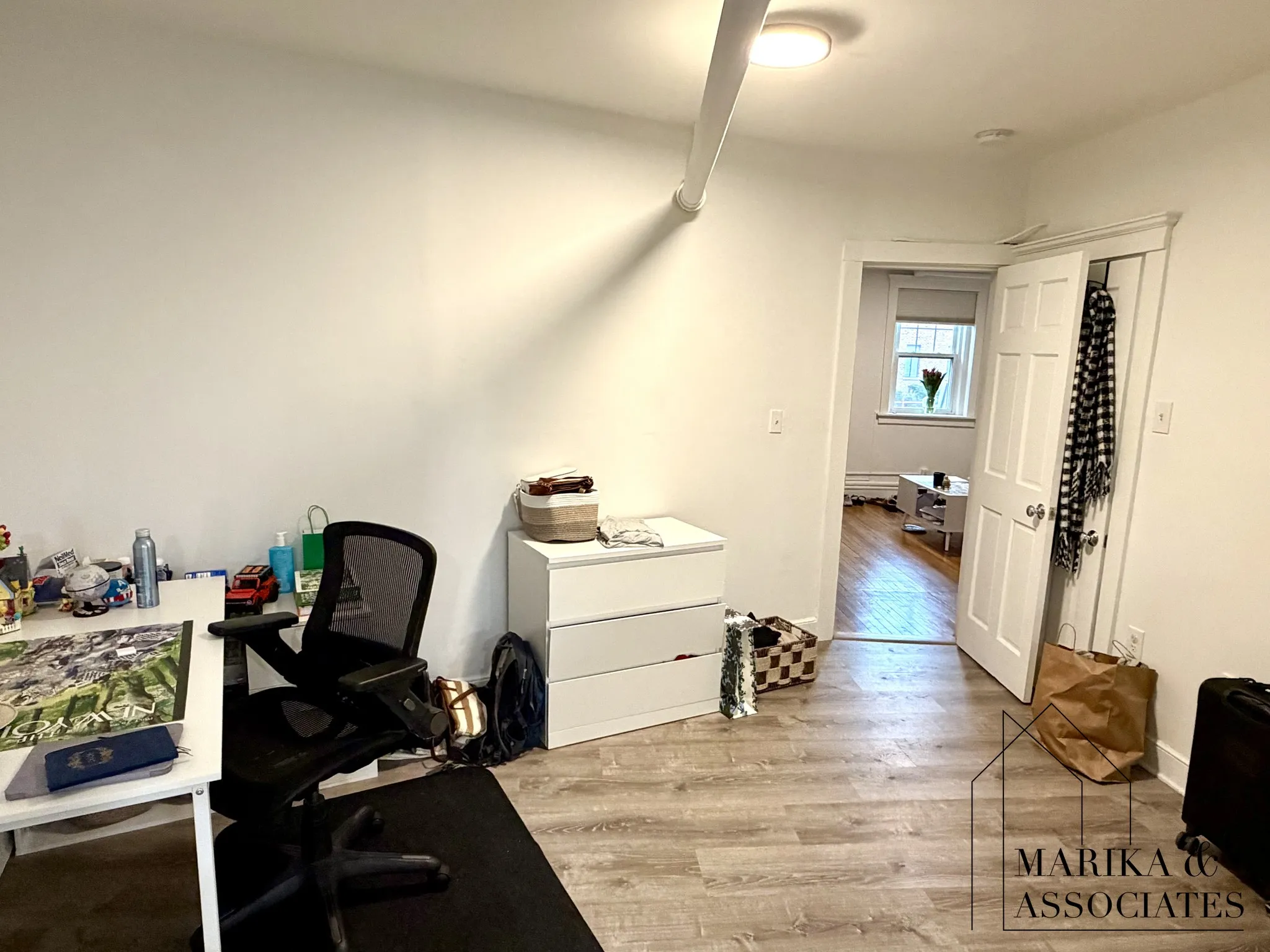 576 Washington St, Brookline