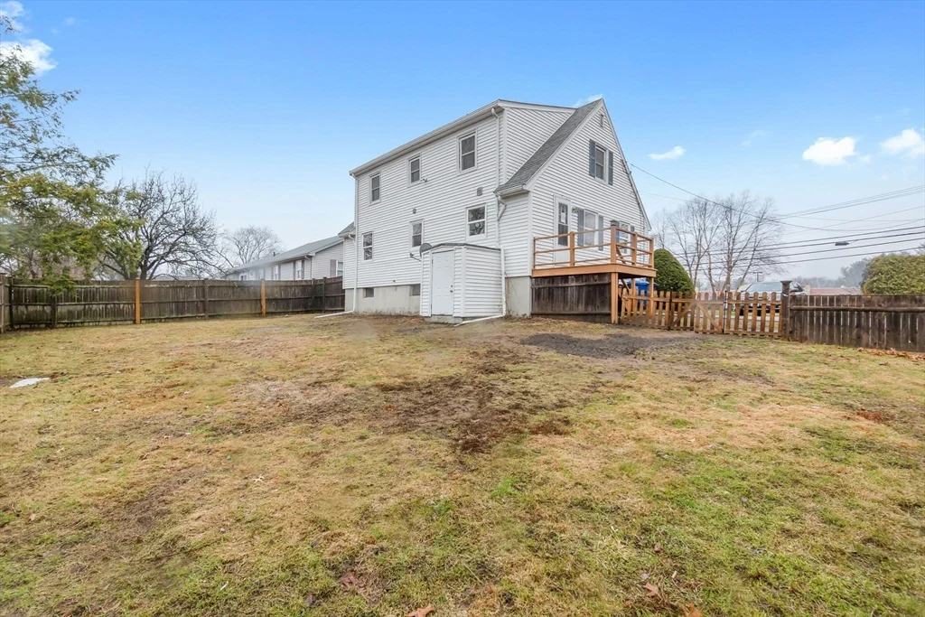 24 Garden St, Danvers