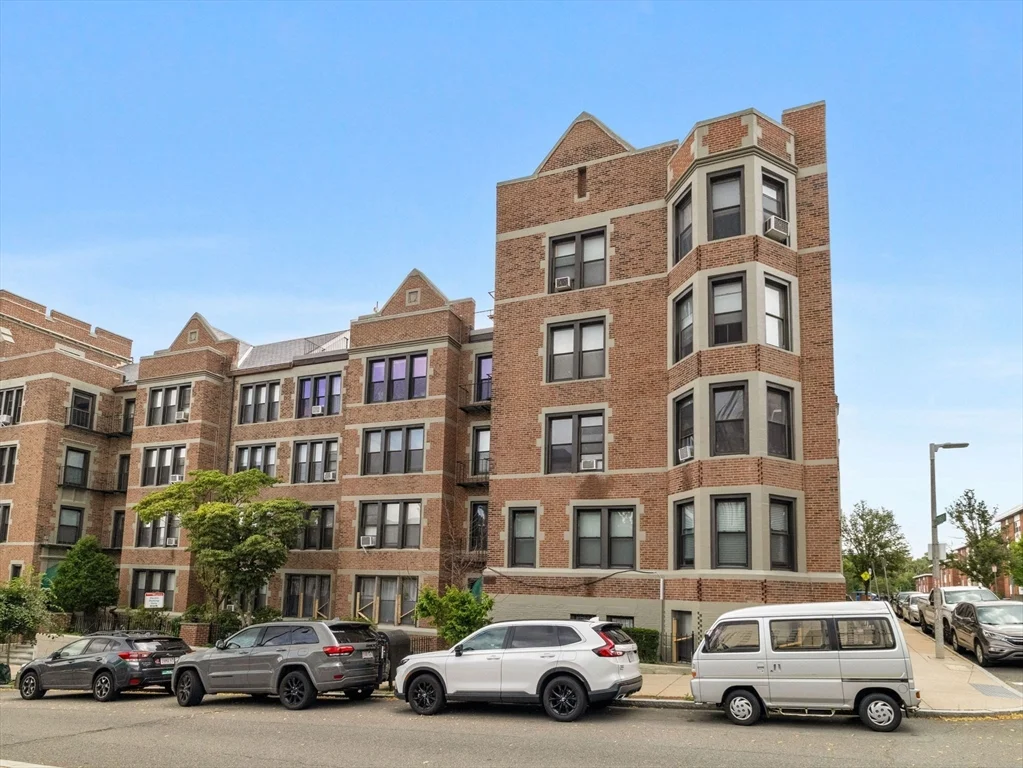 1486 Commonwealth Ave, Brighton