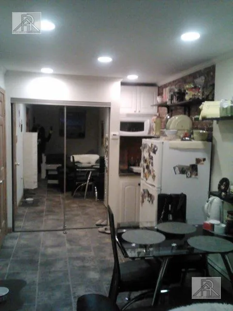 1689 Beacon St, Aspinwall Hill