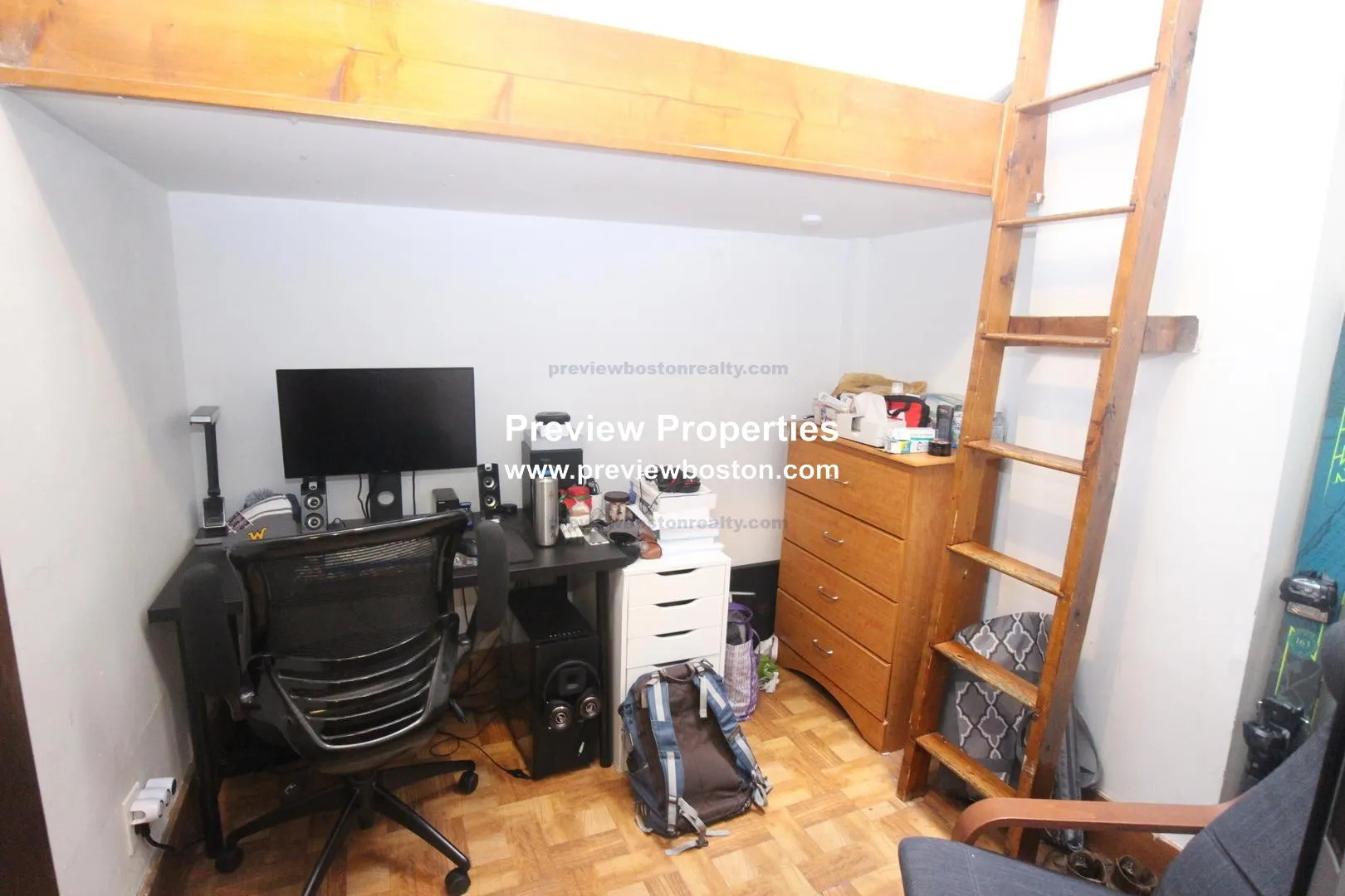17 Aberdeen St, Fenway