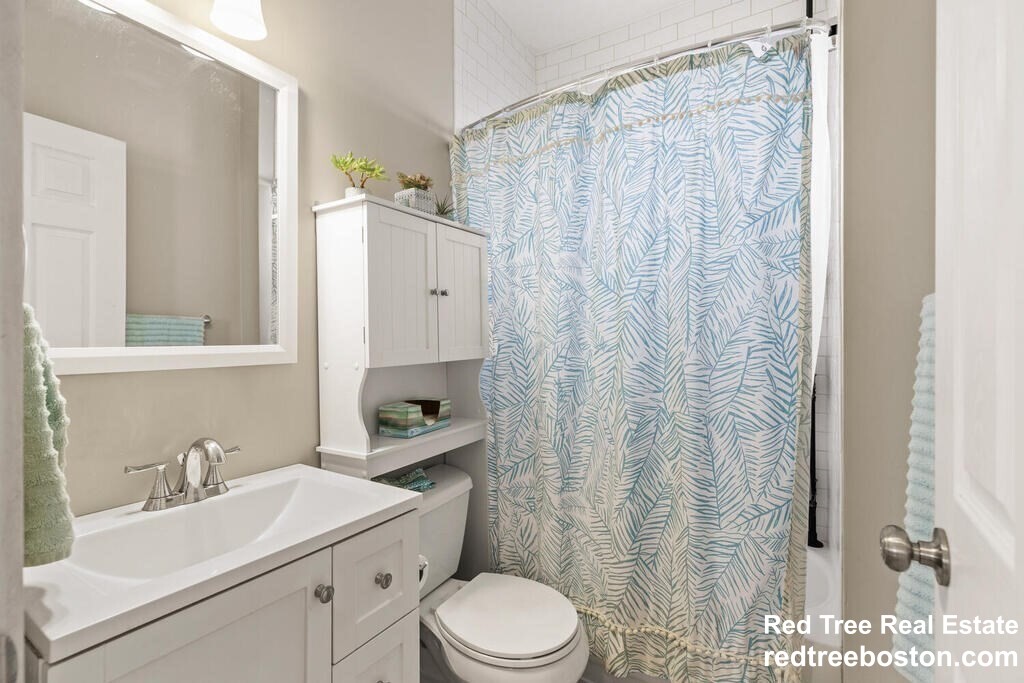 155 Spruce St, Watertown