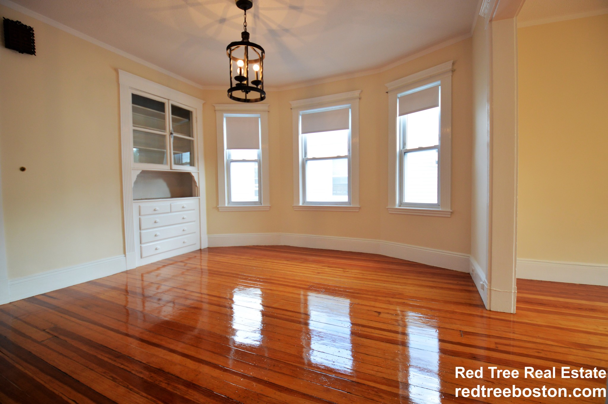 39 Montfern Ave, Brighton