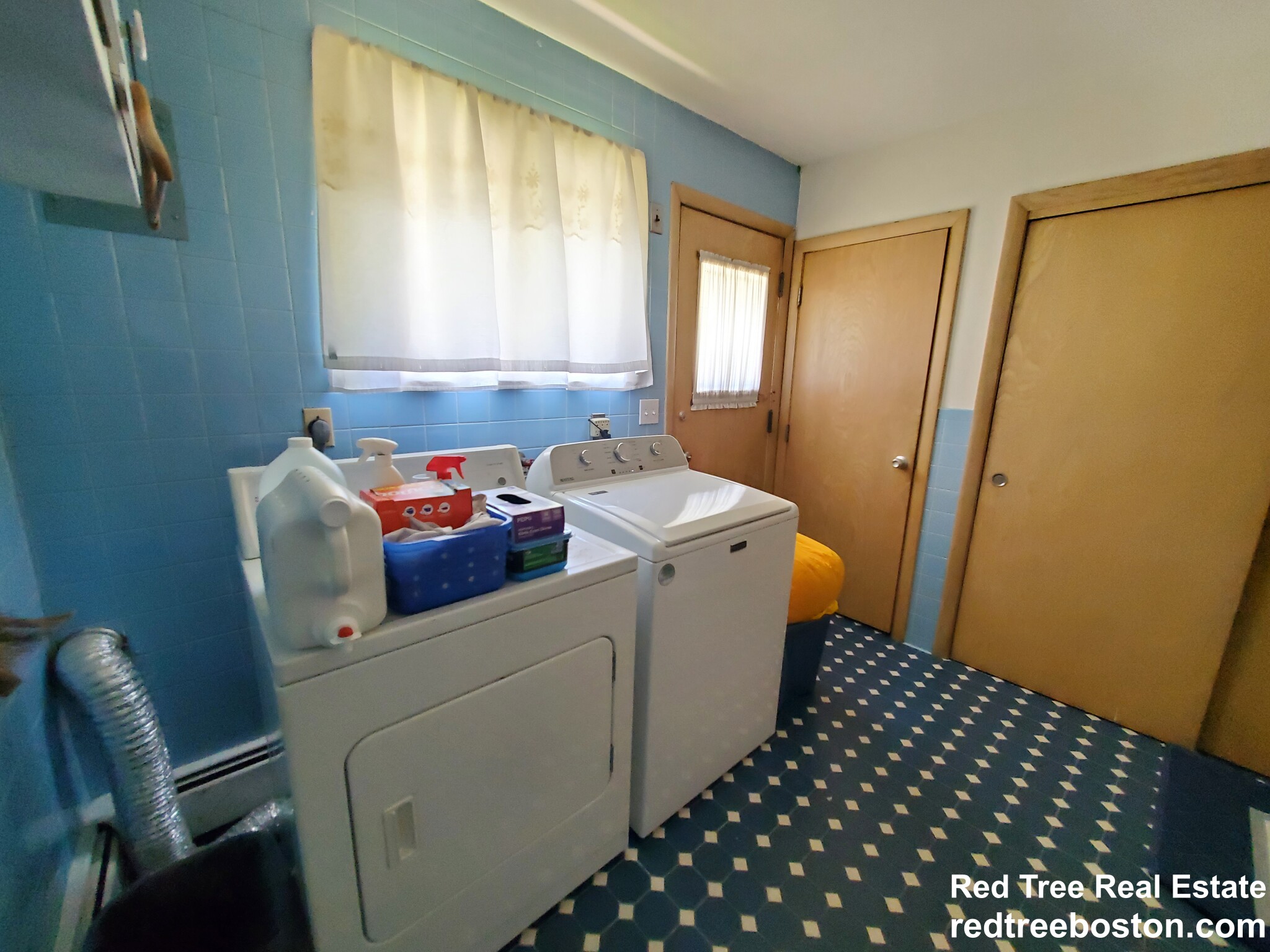 20 Mossdale Rd, Jamaica Plain