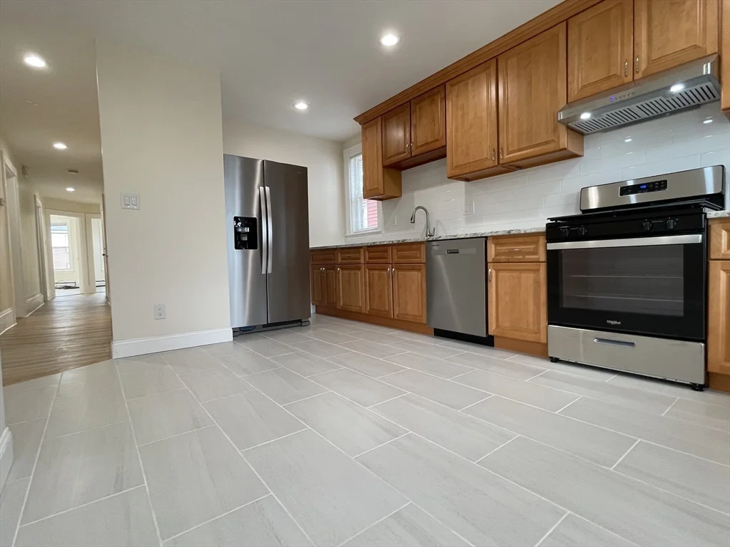 84 Calumet St, Mission Hill