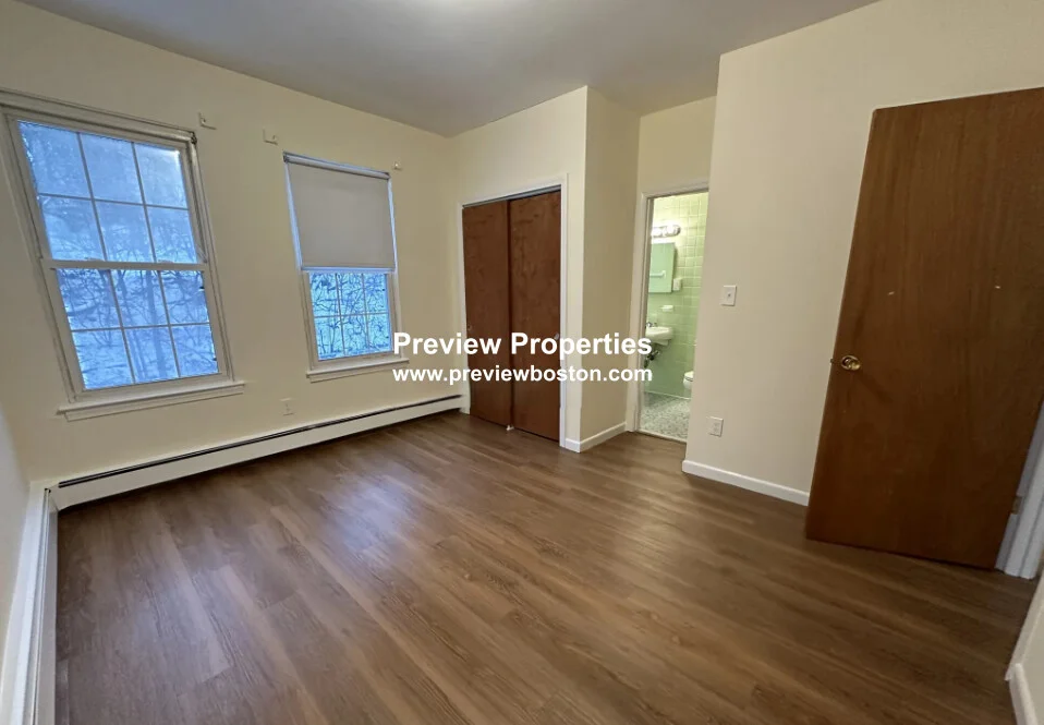 50 South Huntington Ave, Jamaica Plain