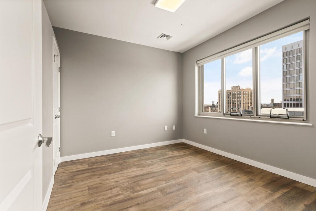 10 Essex St, Central Square