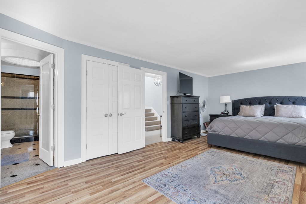 166 Quincy Shore Dr, Quincy