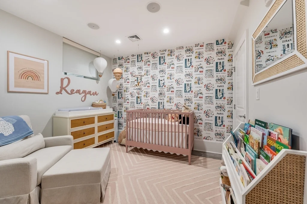 530 East Broadway, South Boston