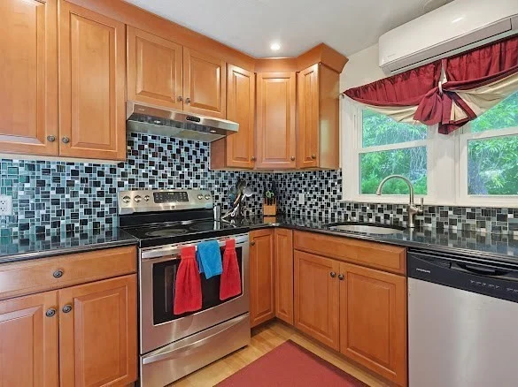 17 Churchill Rd, Winchester