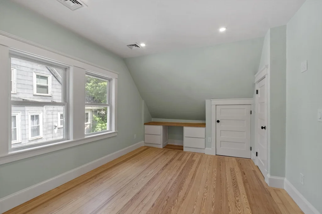 61 Warren St, West Medford