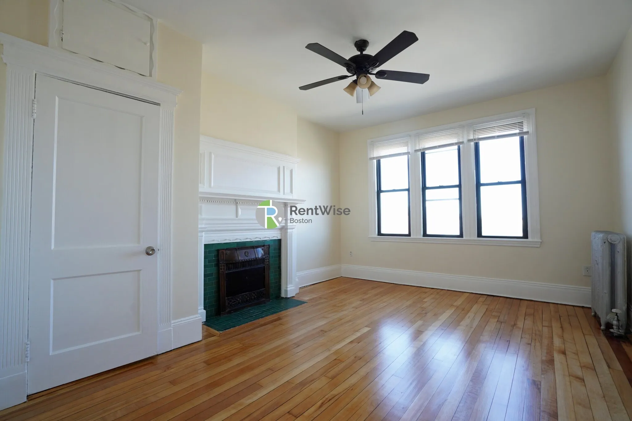 1212 Commonwealth Ave, Brighton