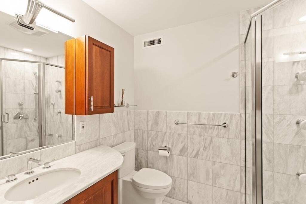 150 Country Club Rd, Oak Hill