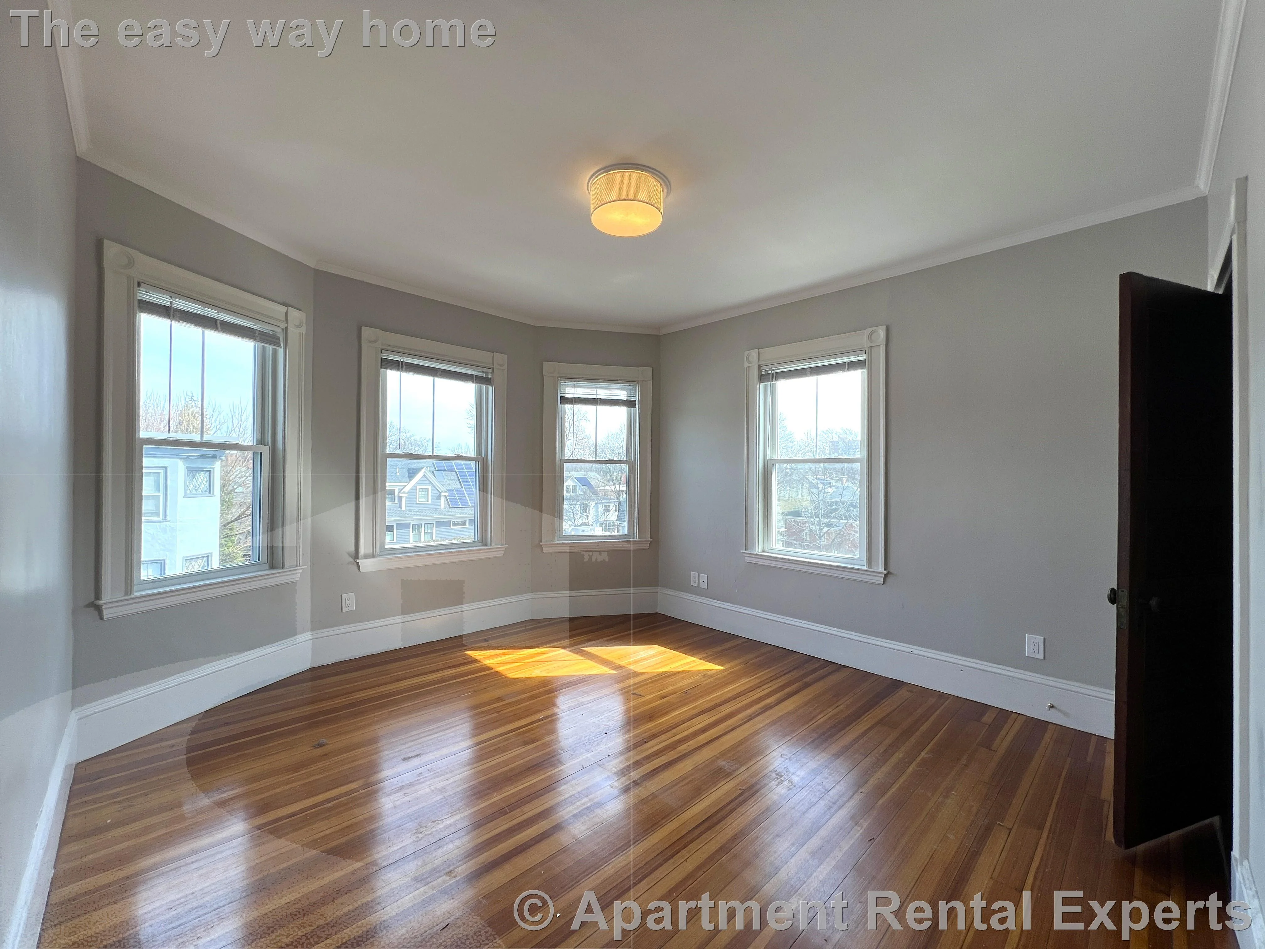 107 Oxford St, Porter Square