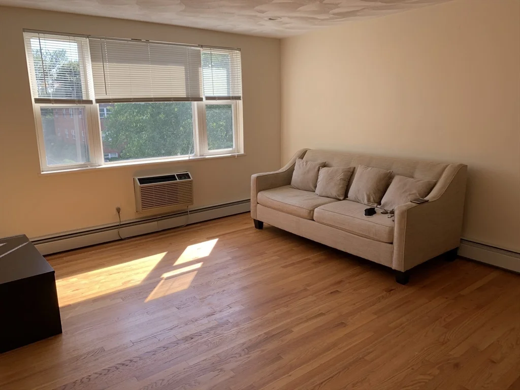 1105 - 4 Lexington St, Waltham