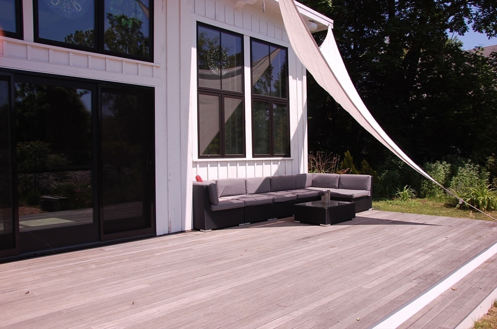 365 N Main, North Cohasset