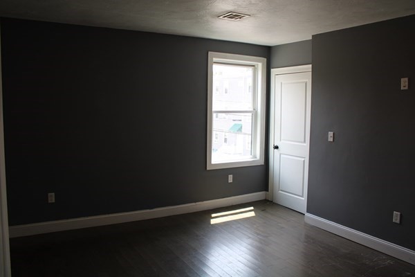 211 Green St, Brockton