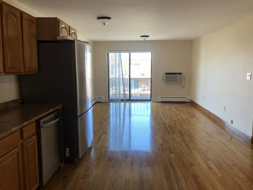 39 Cary Ave, Chelsea