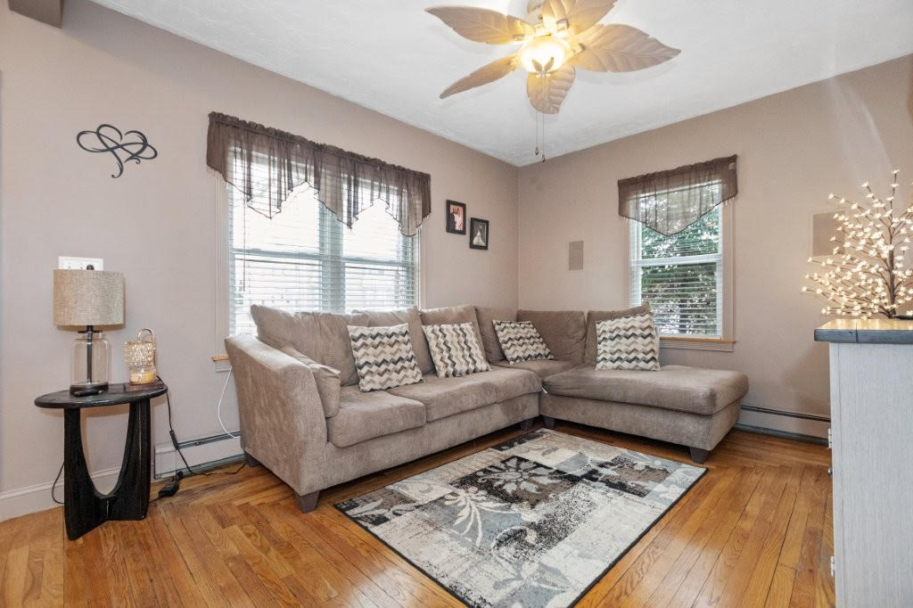 28 Ash St, South Side