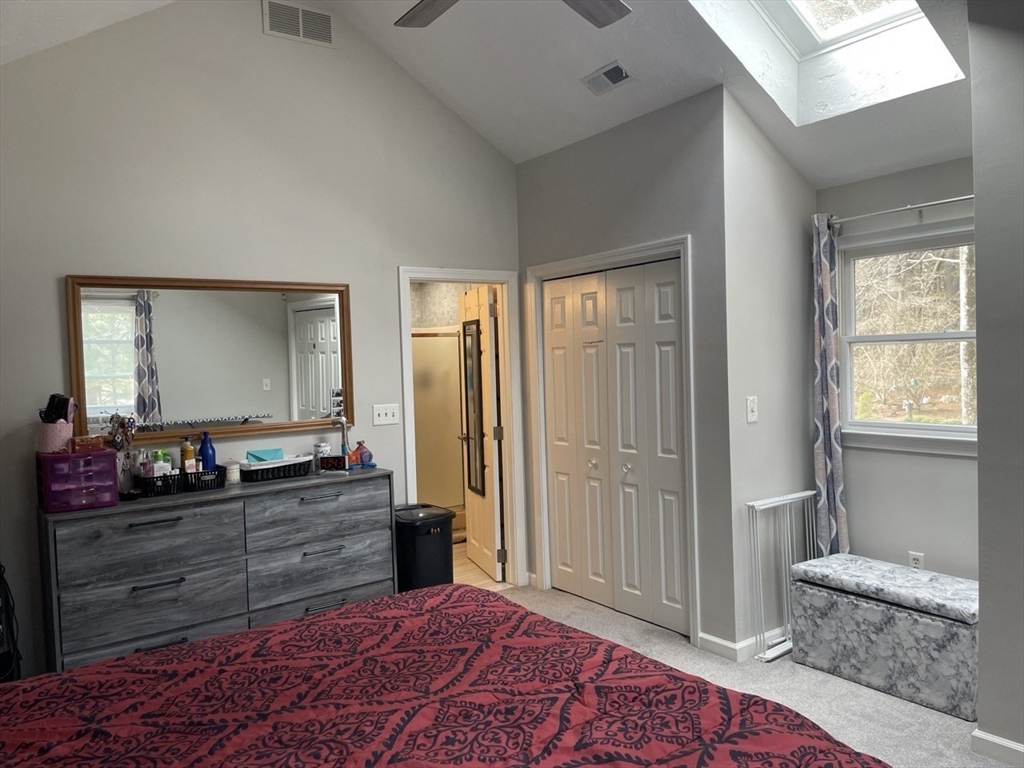 97 Metropolitan Ave, Ashland