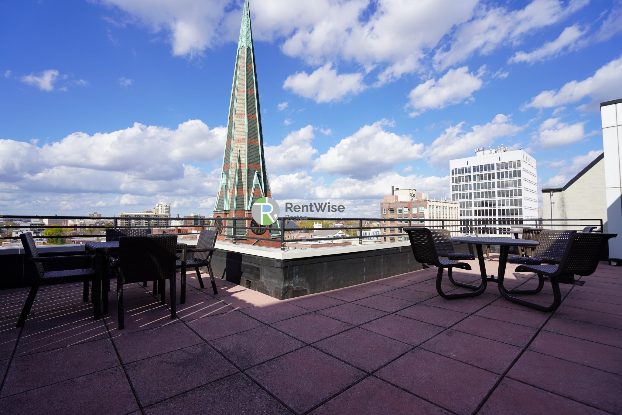 10 Magazine St, Cambridgeport