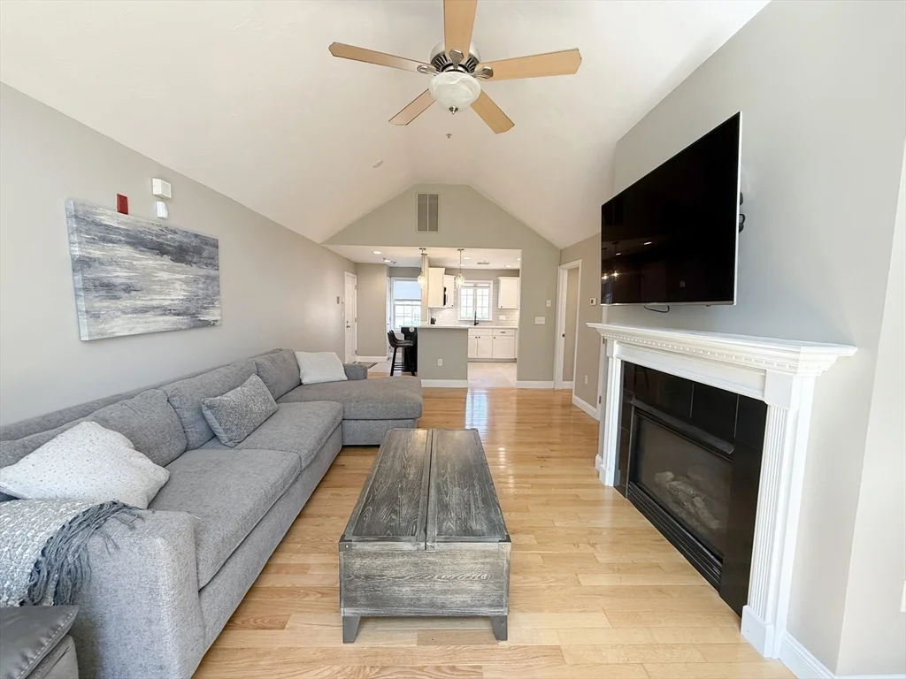 410 Salem St, Wakefield