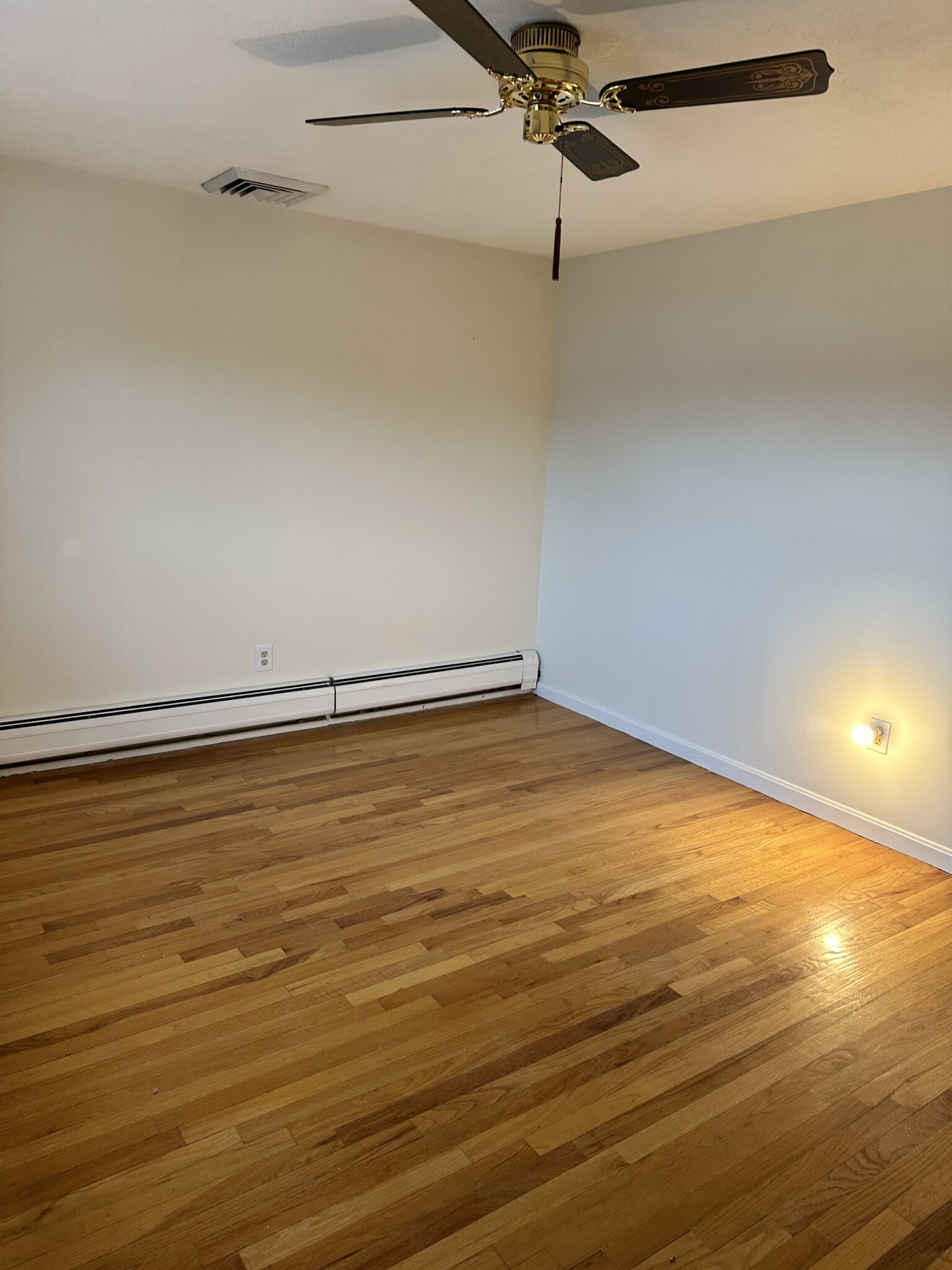 7 Heritage Way, Burlington