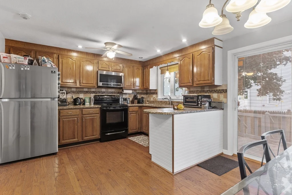 25 Eagan Pl, Peabody