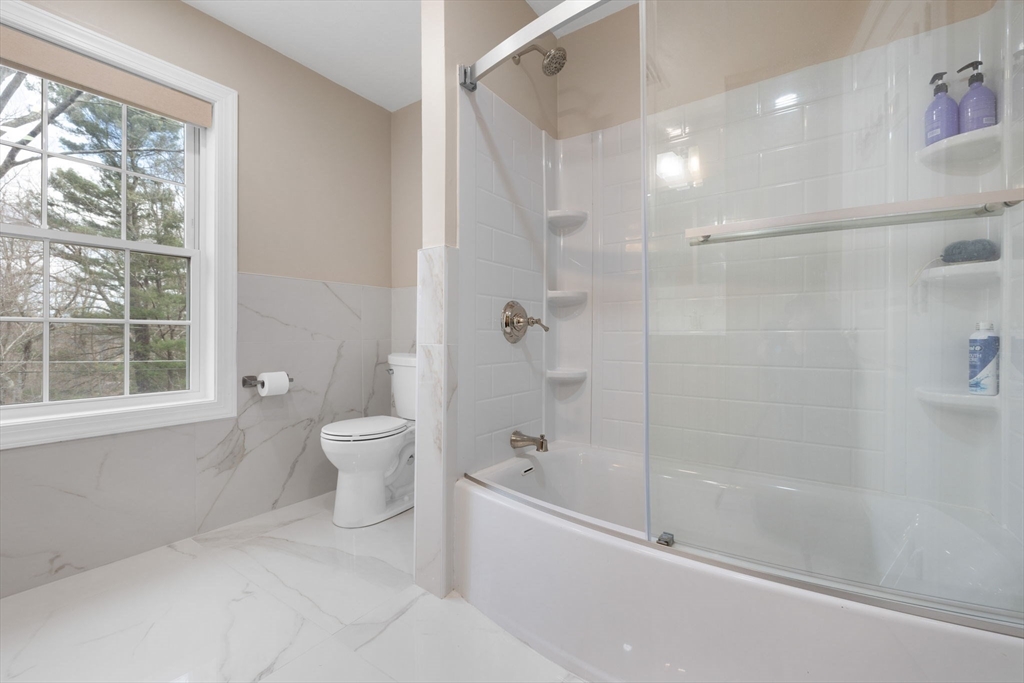 60 Shufelt Rd, South Walpole