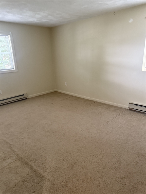 387 Adams St, Abington