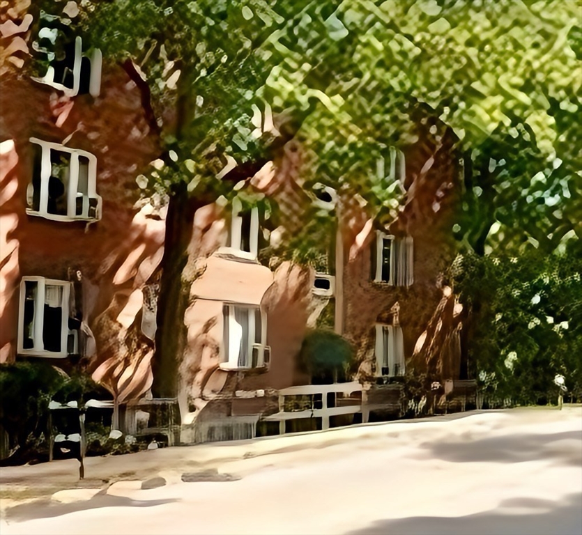 42 Dean Rd, Brookline