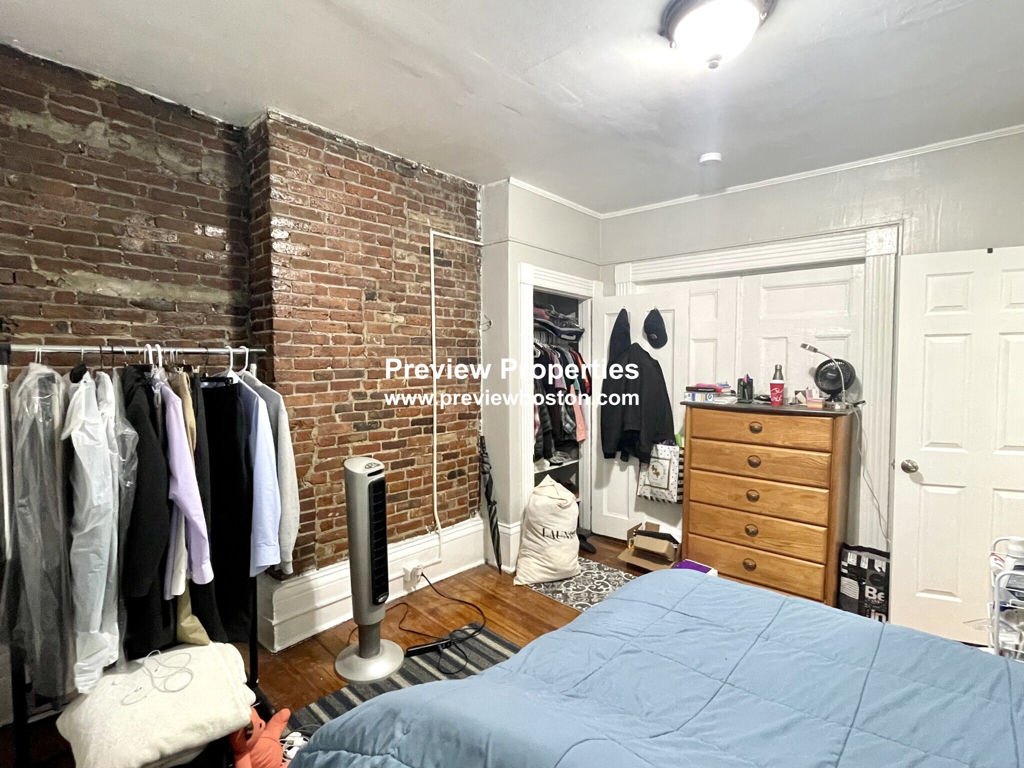 2 Champney Pl, Beacon Hill