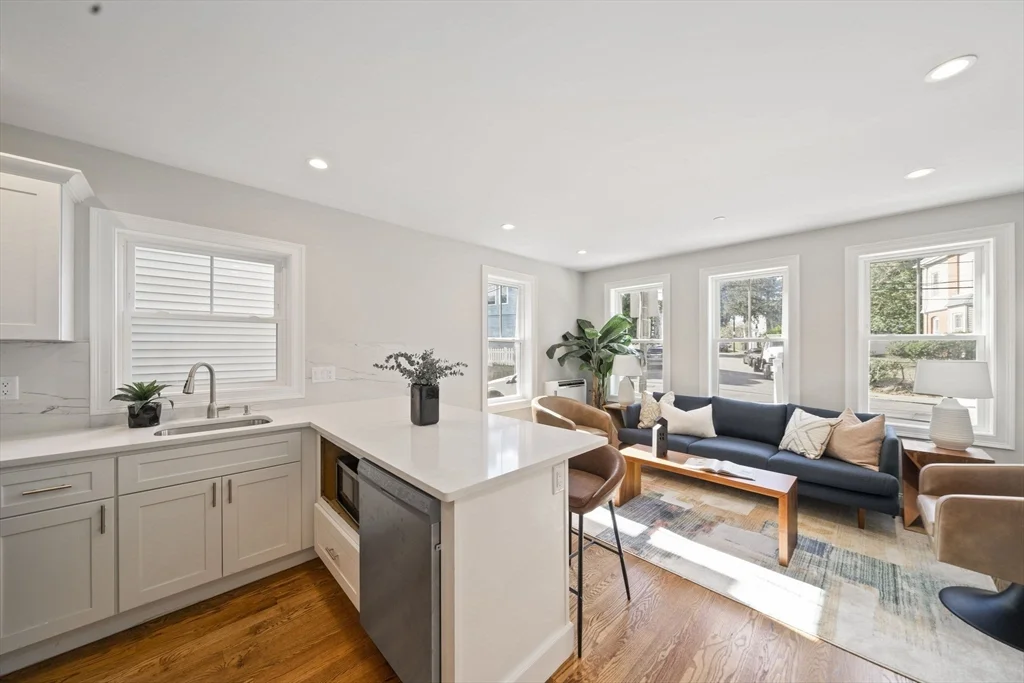 52 Bellevue St, Dorchester