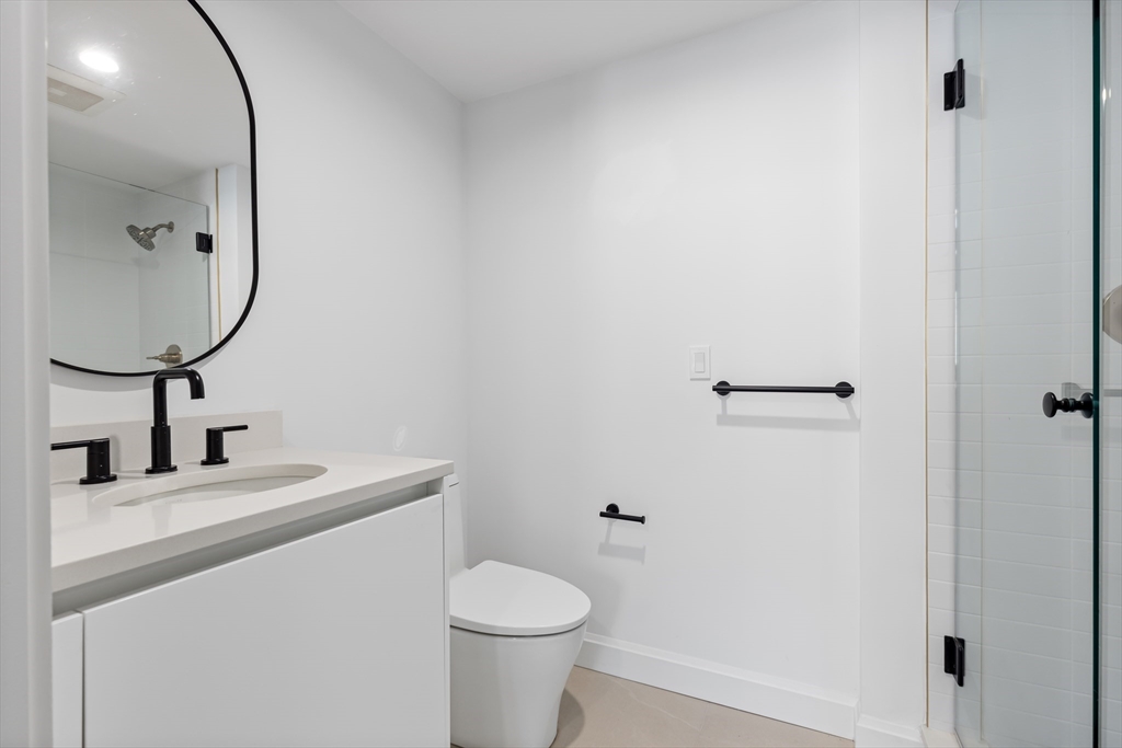 1618 Beacon St, Brookline