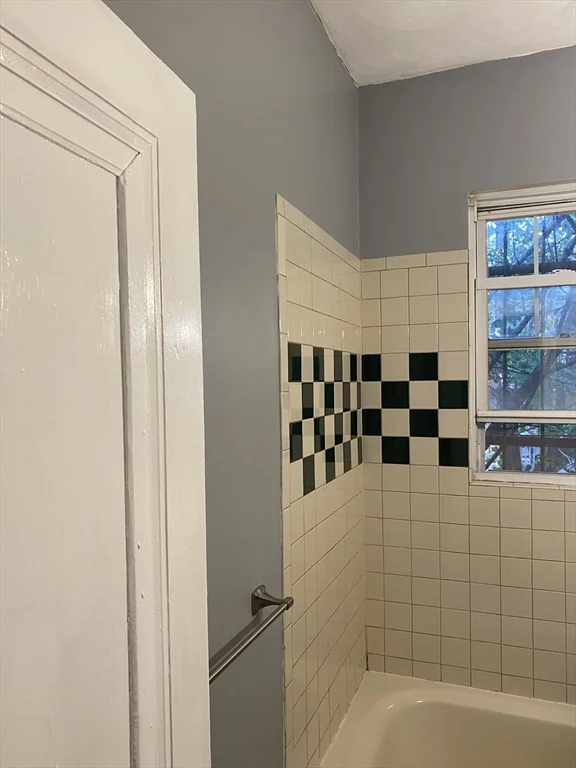 39 Pasadena Rd, Dorchester