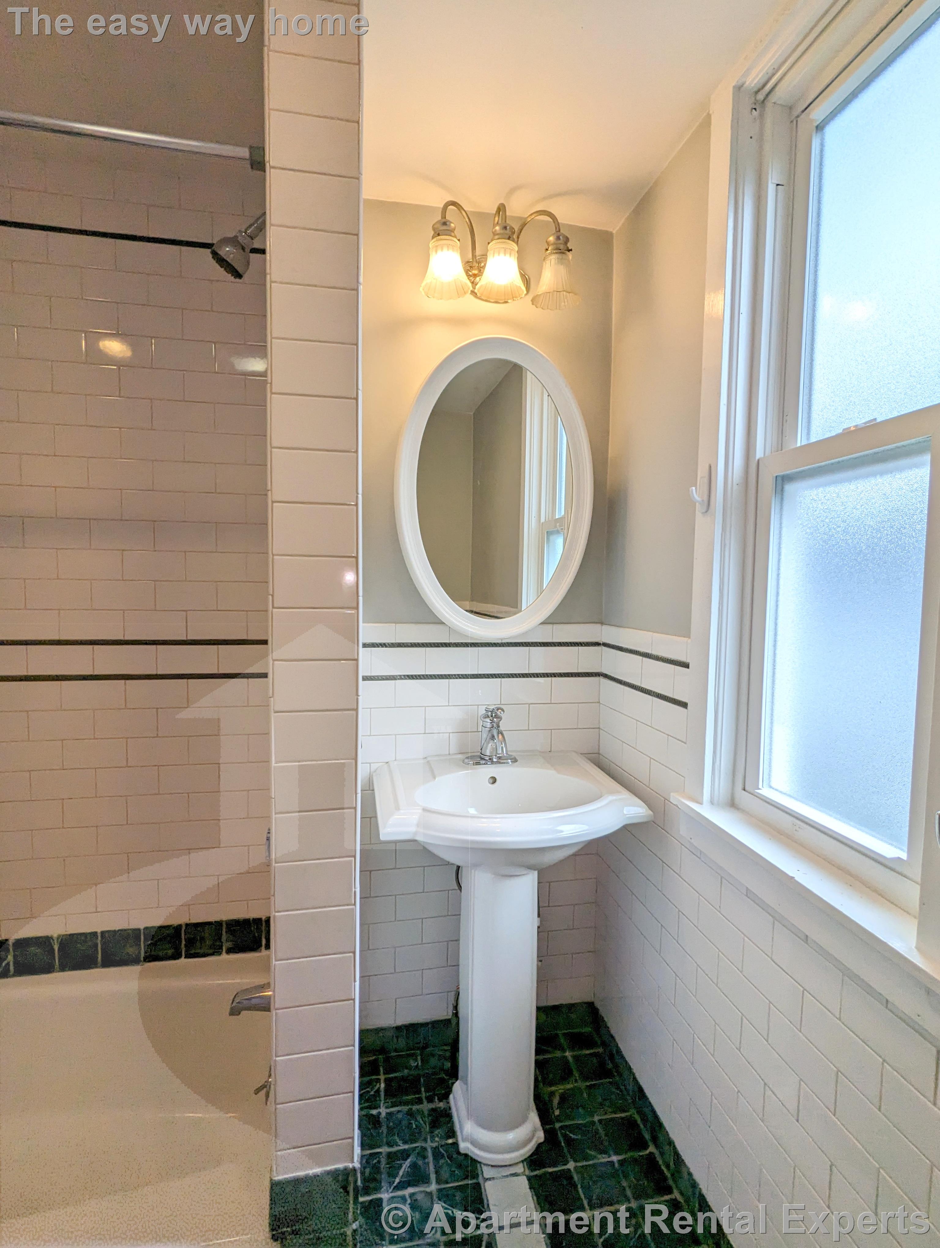 67 Putnam St, Spring Hill