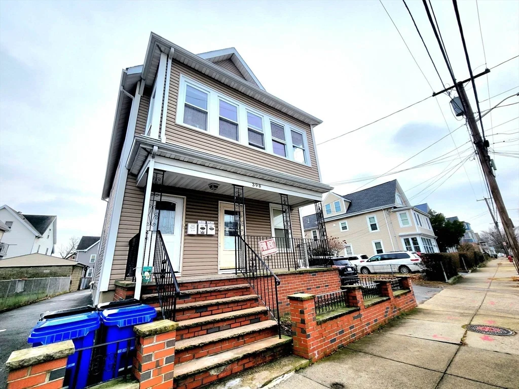 398 Charles St, Malden