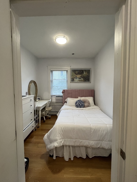 784 E 3rd St, South Boston