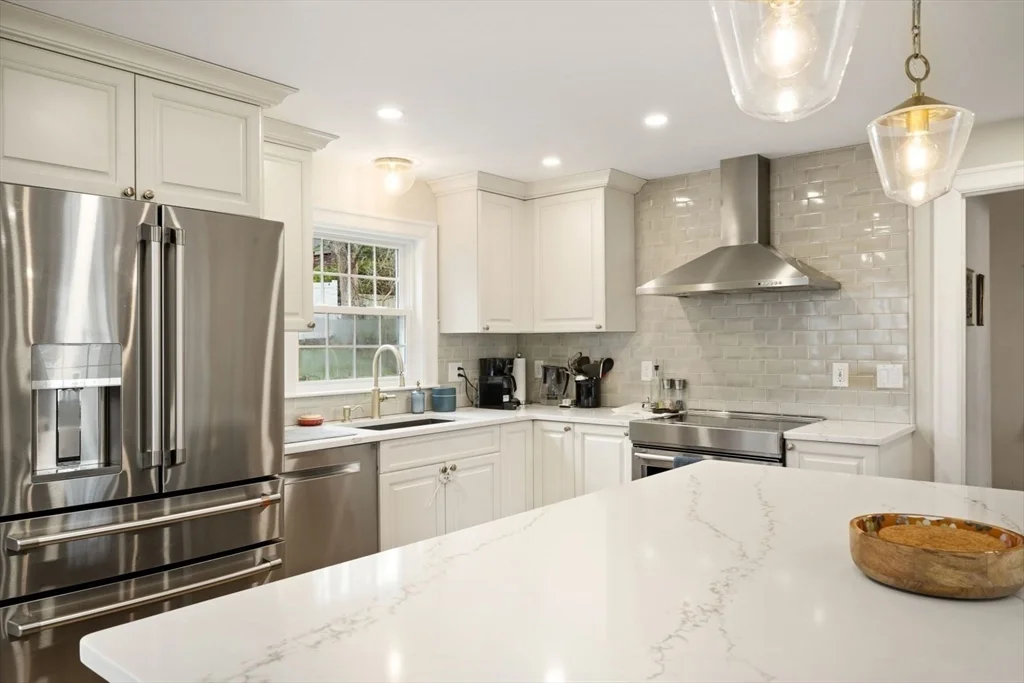 62 Sycamore Rd, Melrose