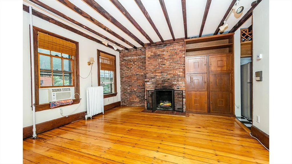 31 Myrtle St, Beacon Hill